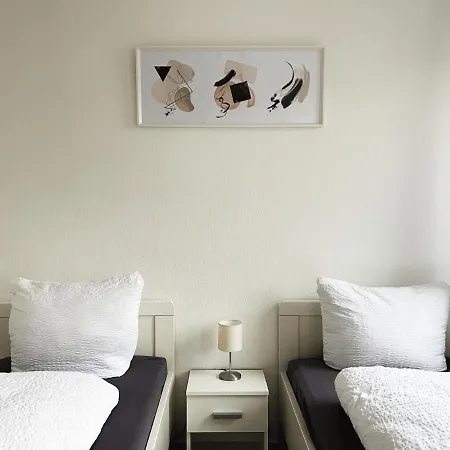 Zentrale Fur Monteure I Home2share Apartamento
