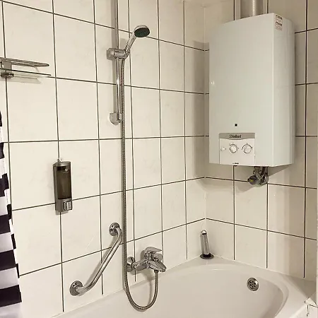 Zentrale Fur Monteure I Home2share *